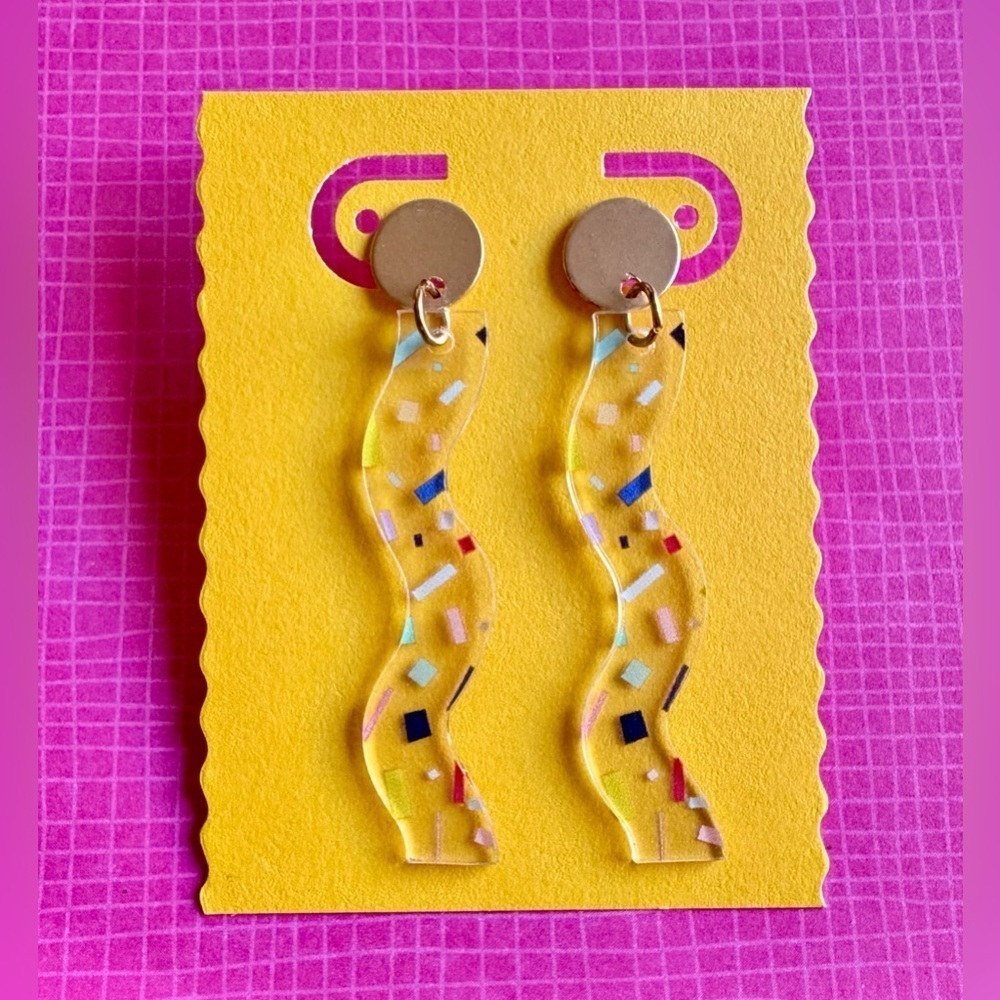 New Clear Acrylic w/ Multicolor Confetti Print Retro 80s Style Earrings - 2.55”